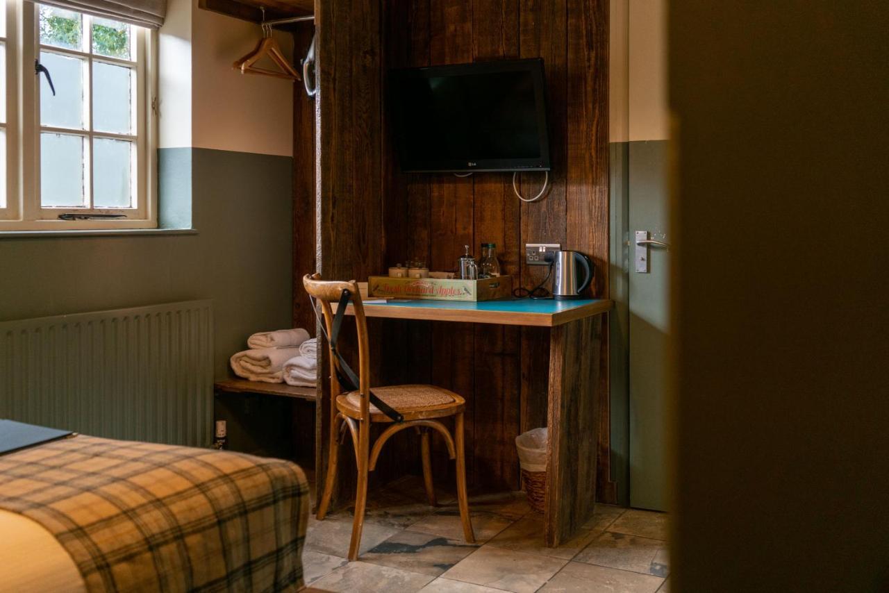 Bourne Valley Inn Saint Mary Bourne Eksteriør bilde